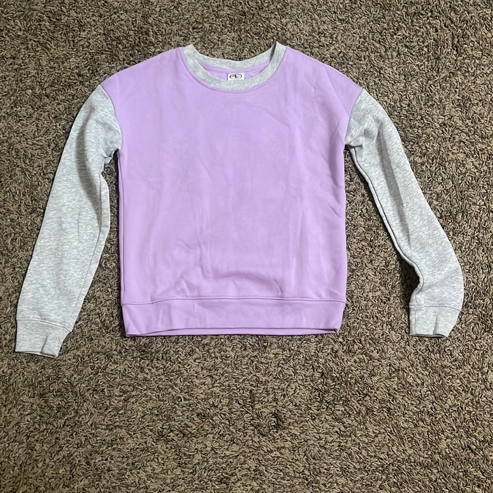 (14) Athletic Works Sweatshirt
